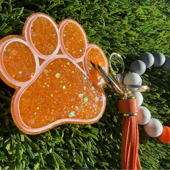 Sparkling Orange Paw Keychain with Tassel - Picture 5 of 8